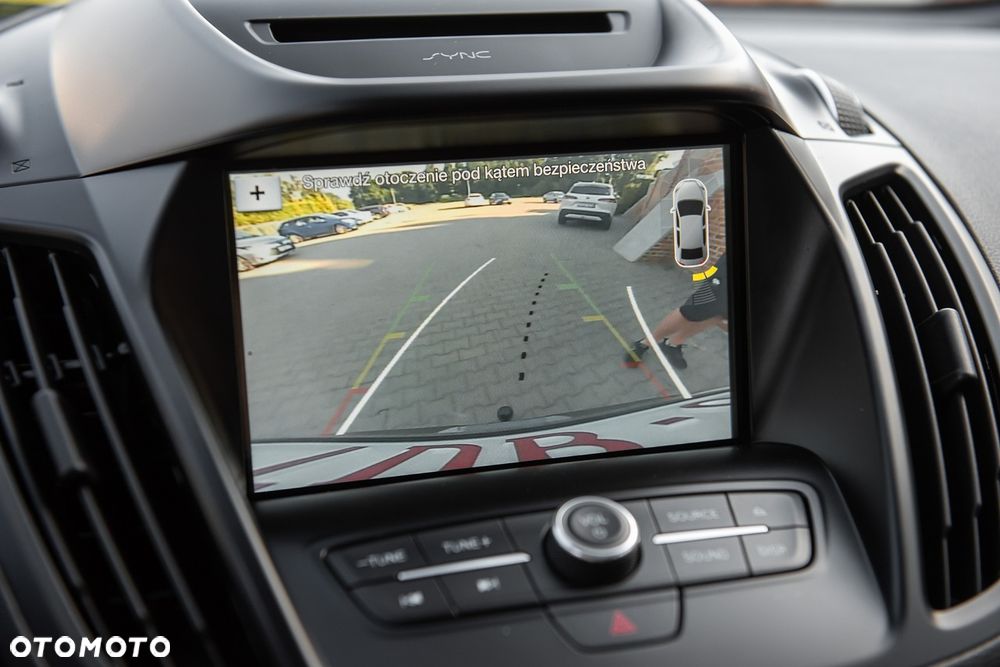 Ford Kuga 2.0 TDCi 4x4 ST-Line - 25