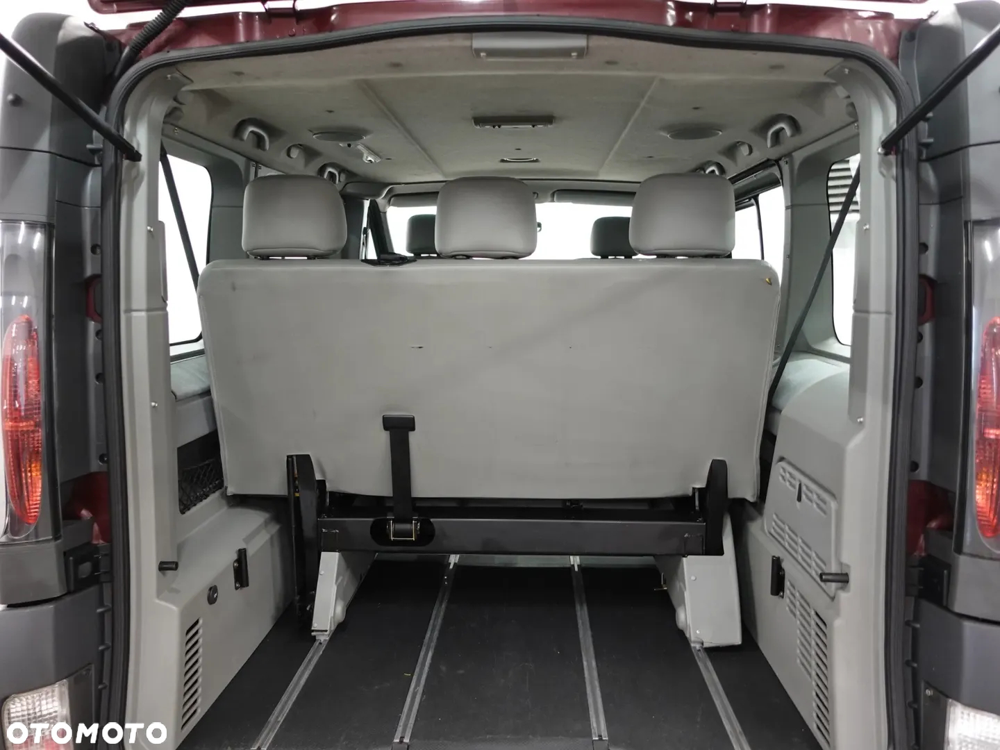 Opel Vivaro 2.5 CDTI L1H1 Life Edition - 21
