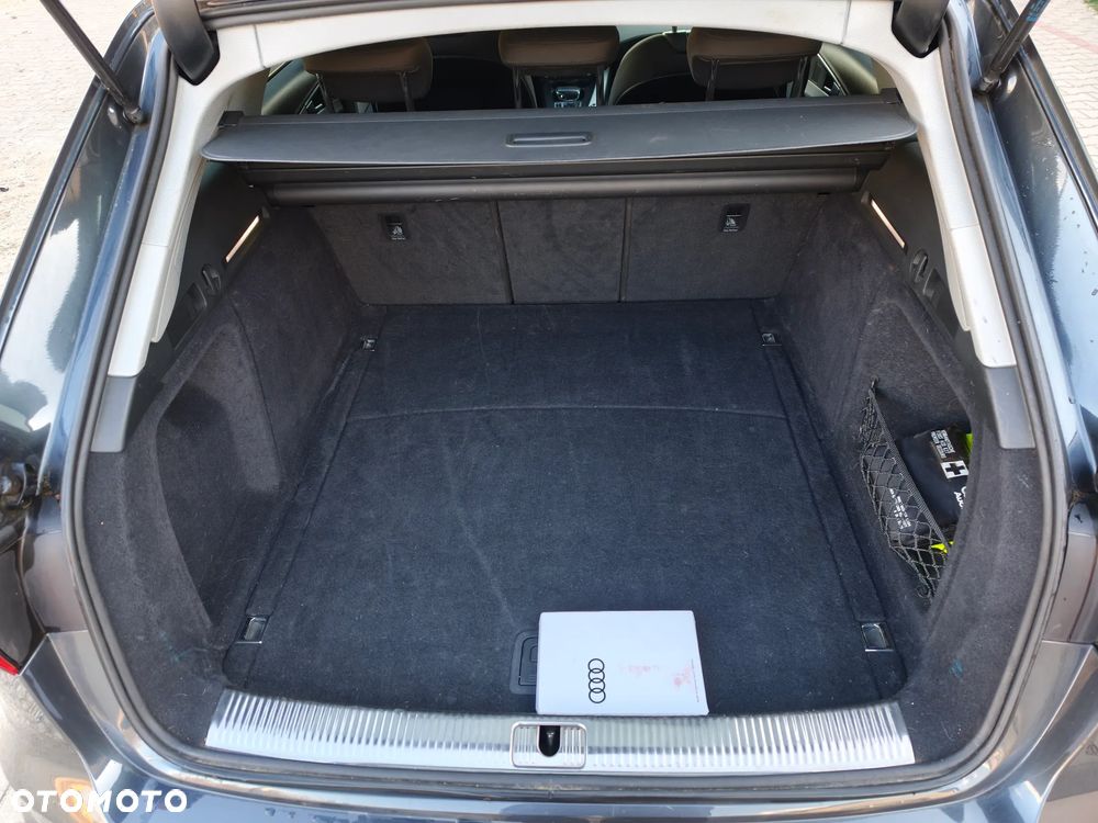 Audi A4 Avant - 16
