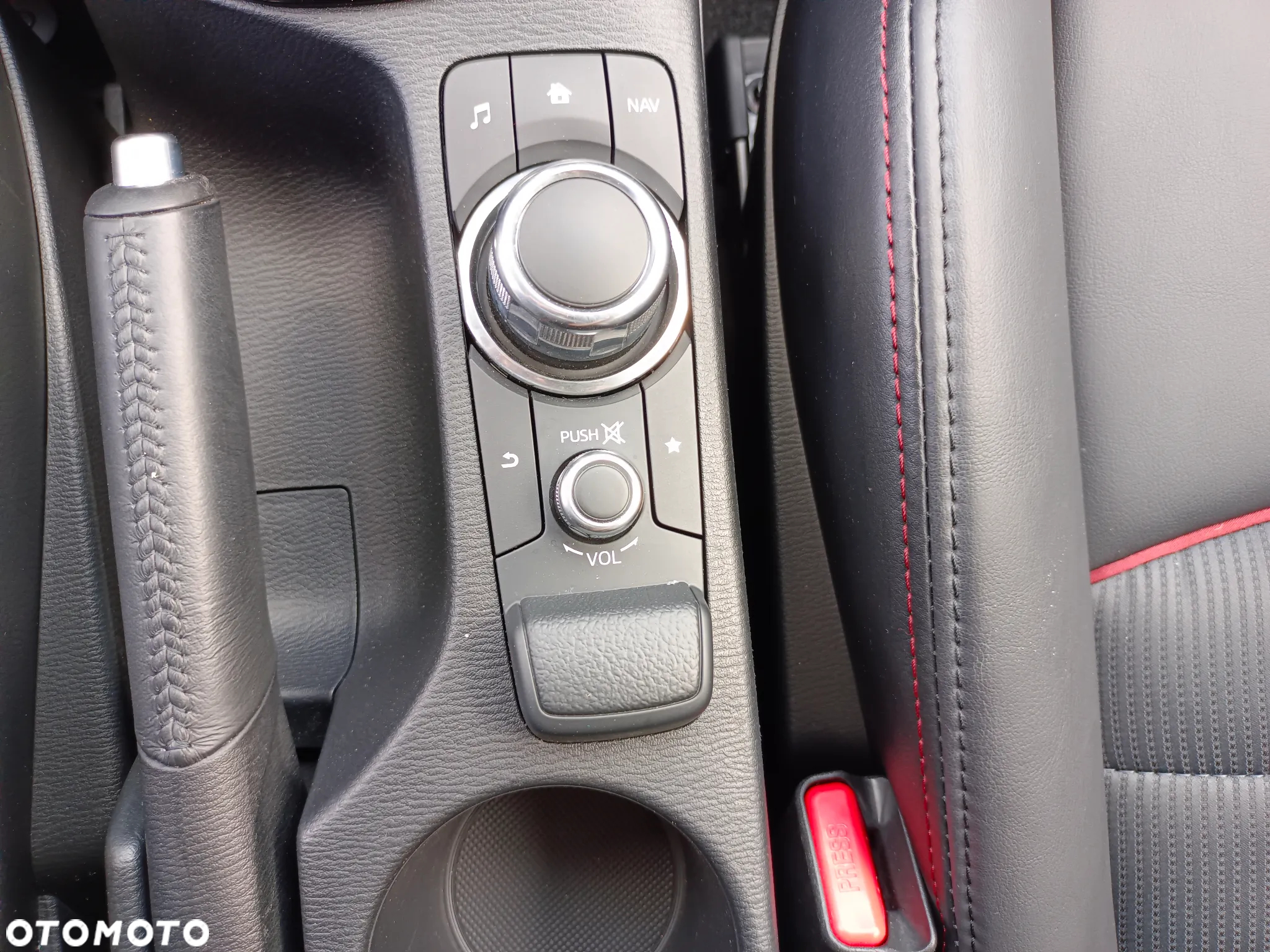 Mazda 3 SKYACTIV-G 120 Sports-Line - 29