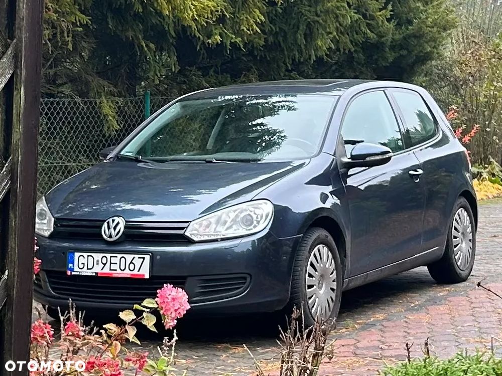 Volkswagen Golf - 6