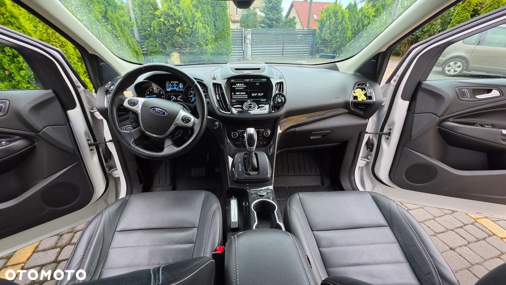 Ford Escape 2.0 EcoBoost AWD Titanium - 30