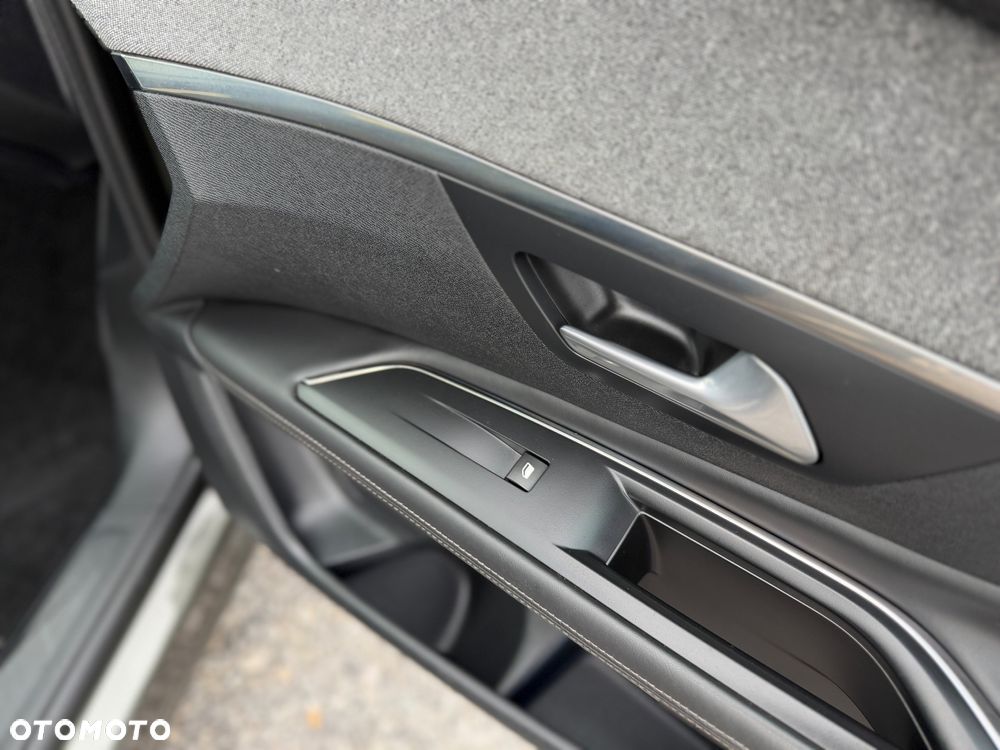 Peugeot 3008 BlueHDi 120 Stop & Start EAT6 Allure - 31