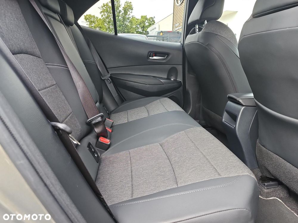 Toyota Corolla 1.8 Hybrid Style - 9