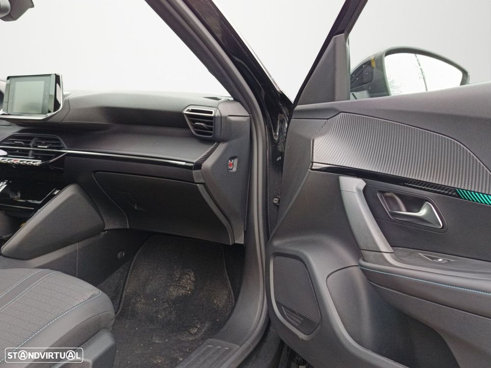 Peugeot 2008 1.5 BlueHDi Allure Pack EAT8 - 25