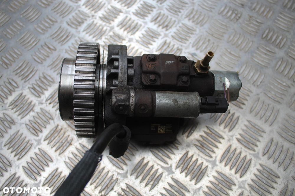 POMPA WTRYSKOWA FORD MONDEO MK4 1.8 TDCI 4M5Q-9B395-AF