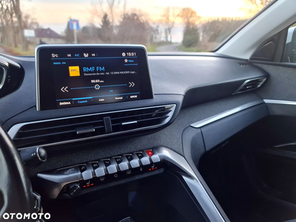 Peugeot 5008 BlueHDi 130 EAT8 Allure - 12