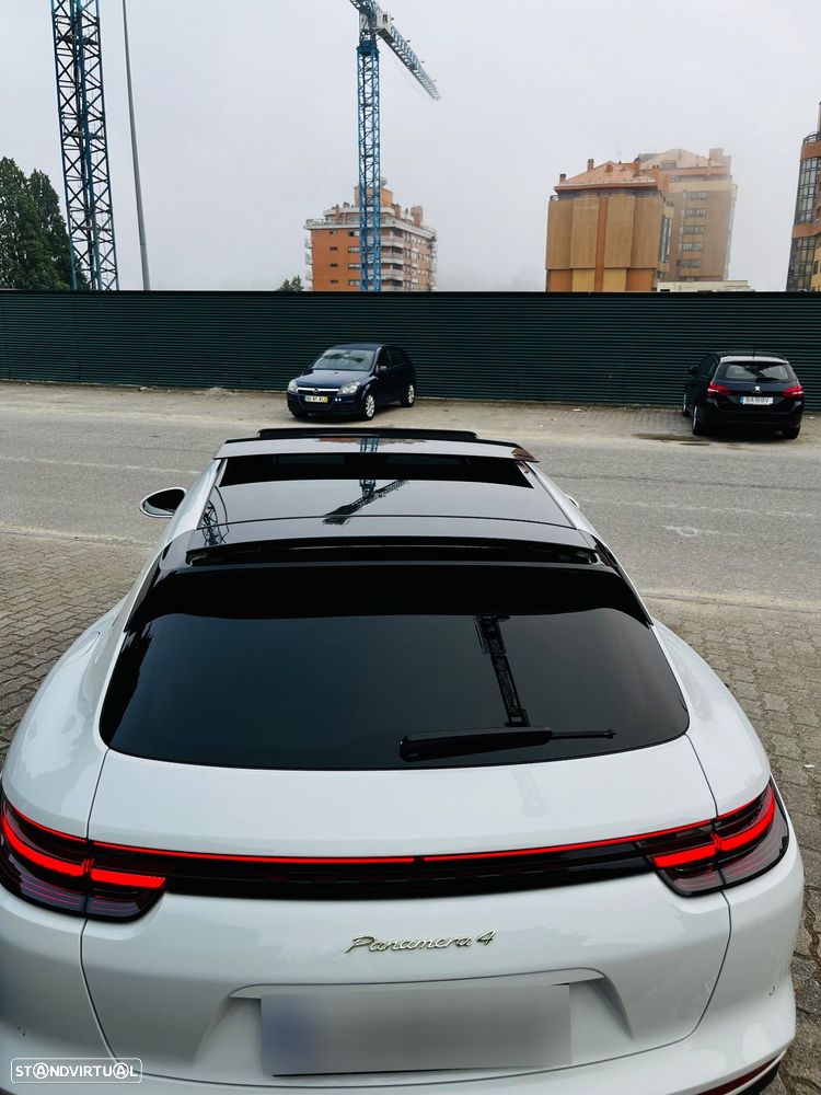 Porsche Panamera 4 E-Hybrid - 27