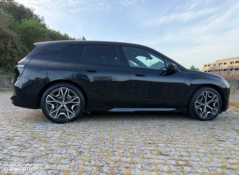 BMW iX xDrive 40 Pack Desportivo - 30
