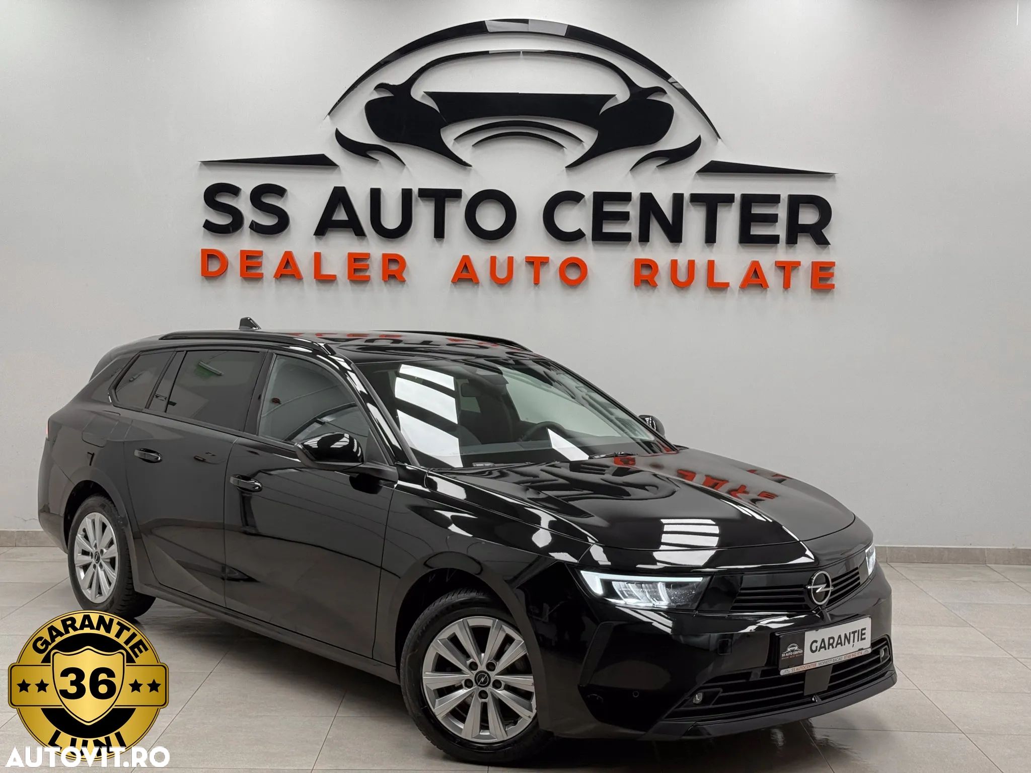 Opel Astra Sports Tourer 1.2 Turbo Enjoy - 1