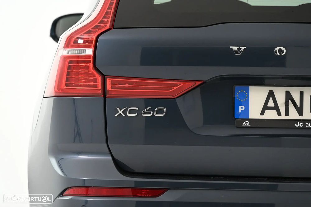 Volvo XC 60 2.0 T6 PHEV Inscription Expression AWD - 11