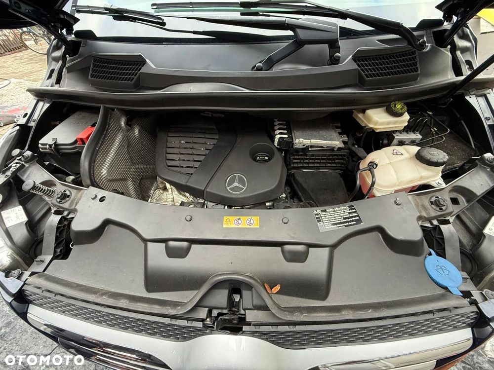 Mercedes-Benz Klasa V 300 d 4-Matic Avantgarde 9G-Tronic (d³ugi) - 28