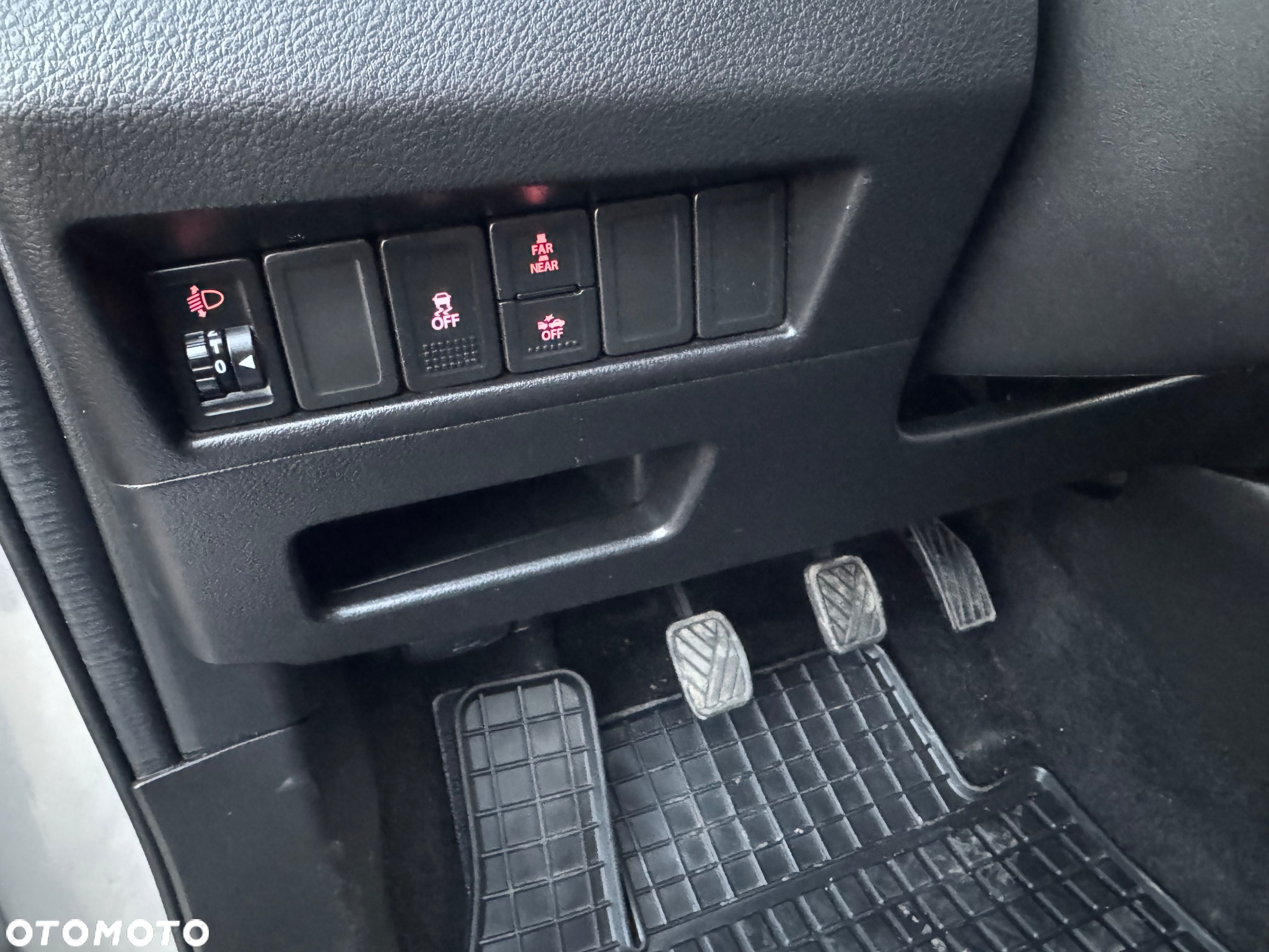 Suzuki Baleno 1.0 T Premium Plus - 36