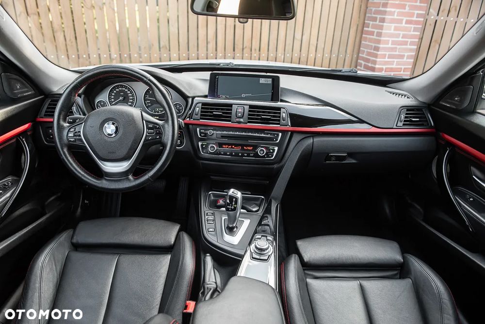 BMW 3GT 328i Sport-Aut Sport Line - 29