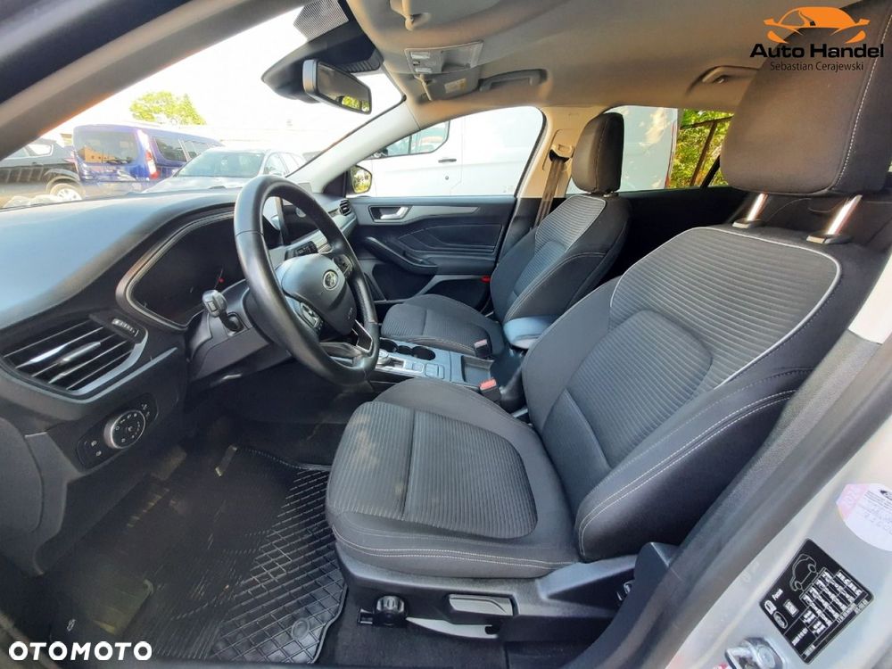 Ford Focus 1.5 EcoBlue Start-Stopp-System TITANIUM - 40