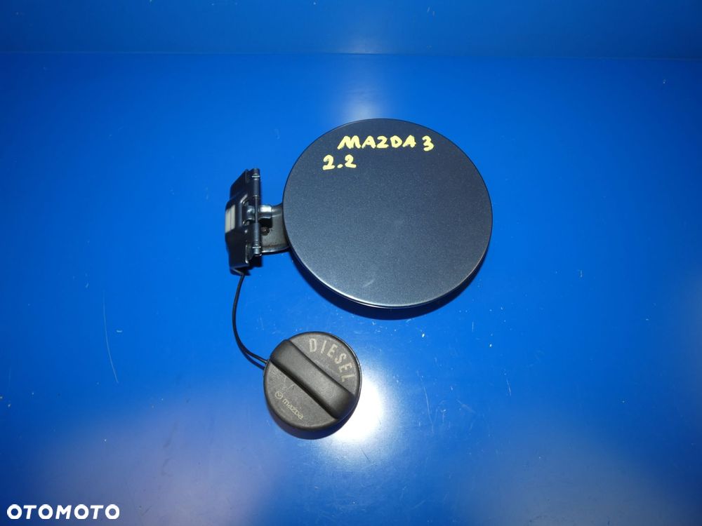 MAZDA 3 III BM 13- KLAPKA WLEWU PALIWA KOREK - 1