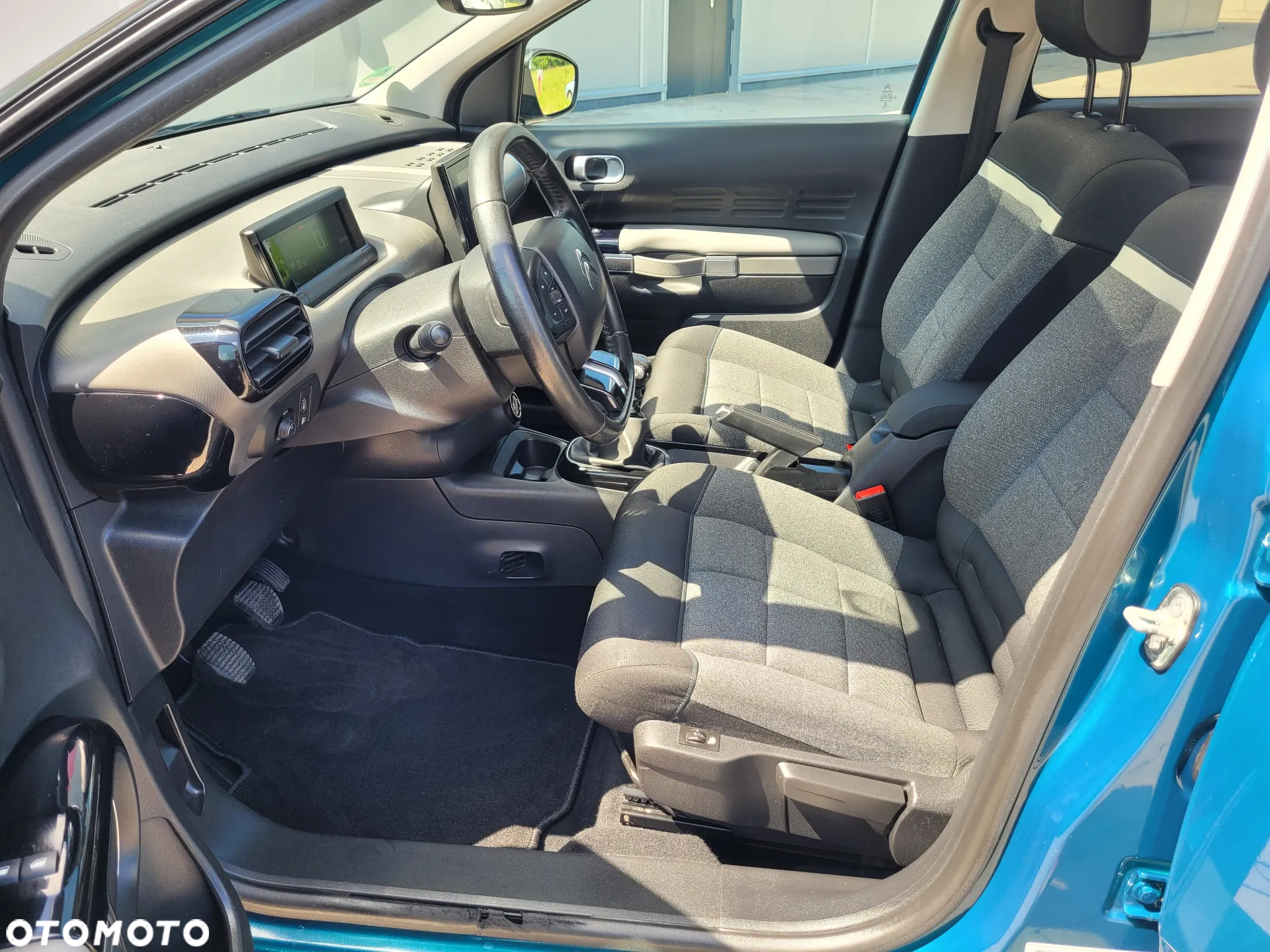 Citroën C4 Cactus 1.2 PureTech GPF Shine S&S - 25