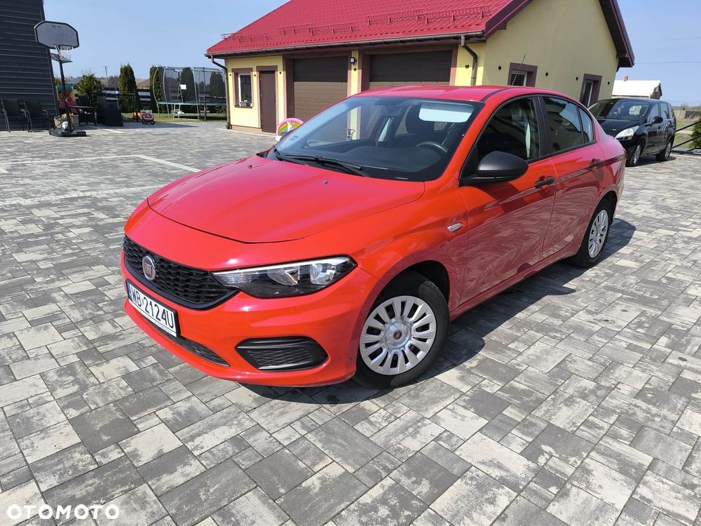 Fiat Tipo 1.4 16V Lounge EU6d - 1