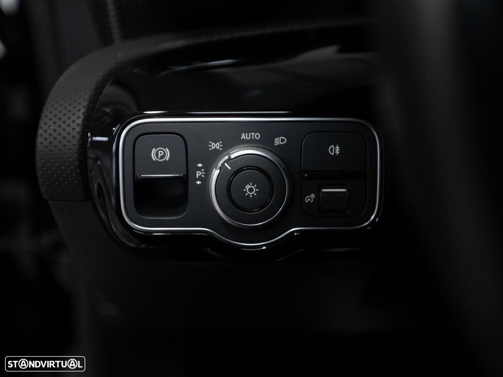 Mercedes-Benz CLA 250 e Shooting Brake Progressive - 17