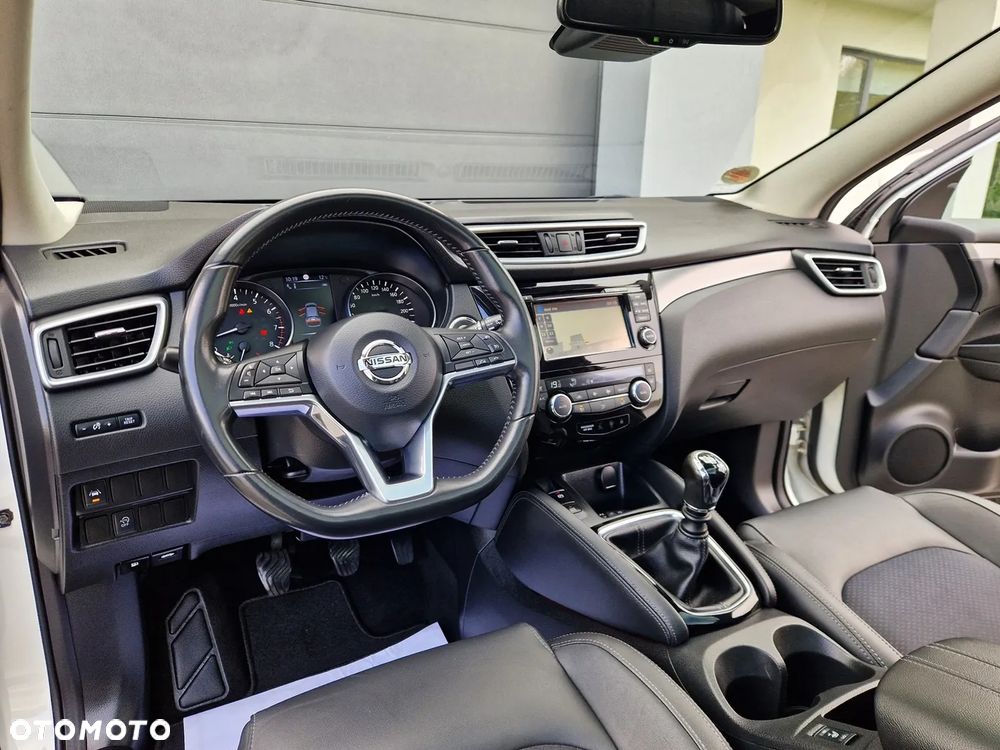 Nissan Qashqai 1.6 DIG-T Tekna+ - 16