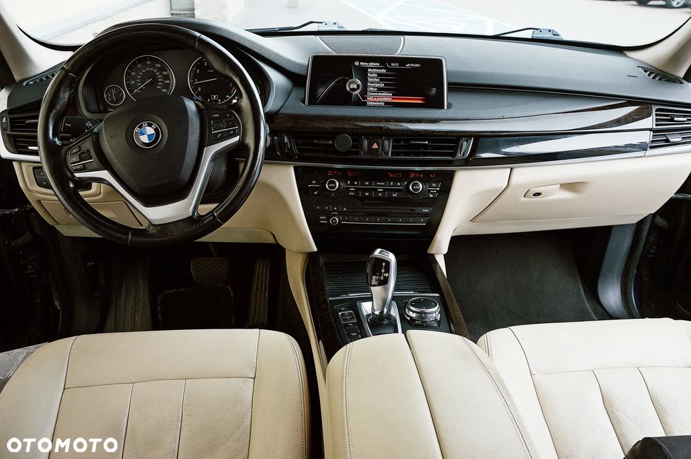 BMW X5 xDrive35i - 11