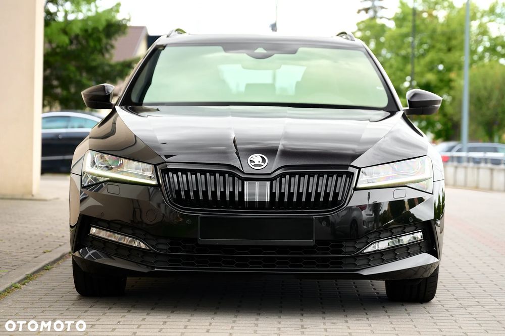 Skoda Superb 1.5 TSI DSG Sportline - 8