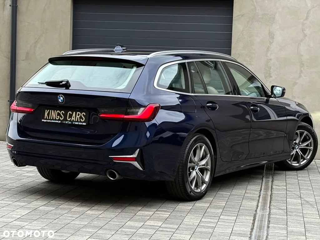 BMW Seria 3 320d Touring Luxury Line - 3