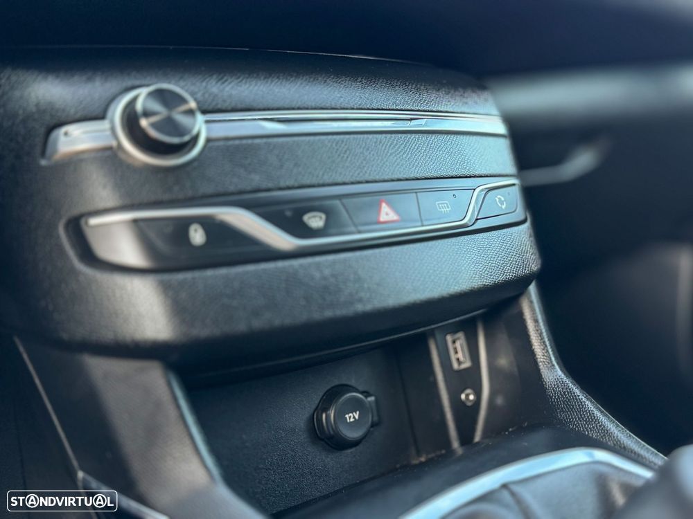 Peugeot 308 SW 2.0 BlueHDi GT Line - 35