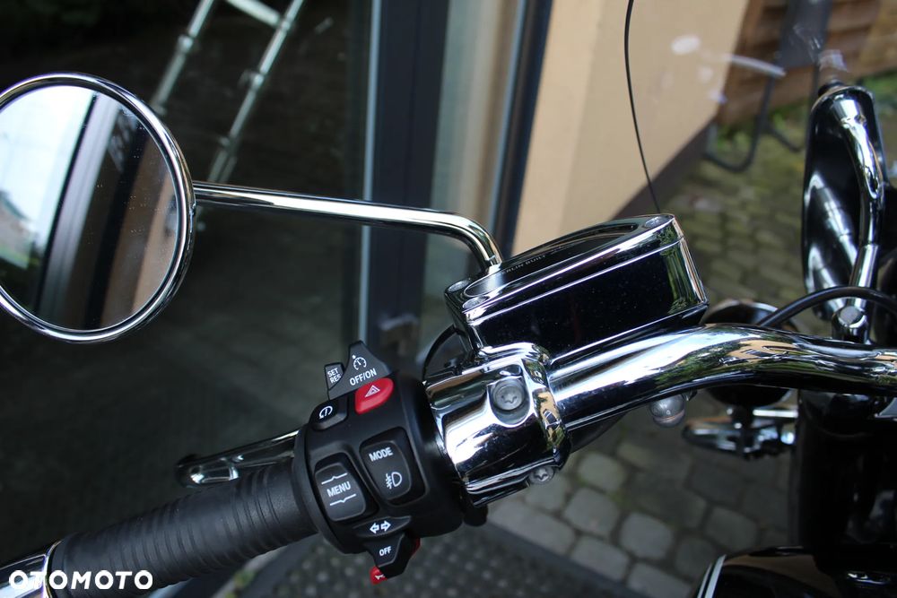 BMW R - 18