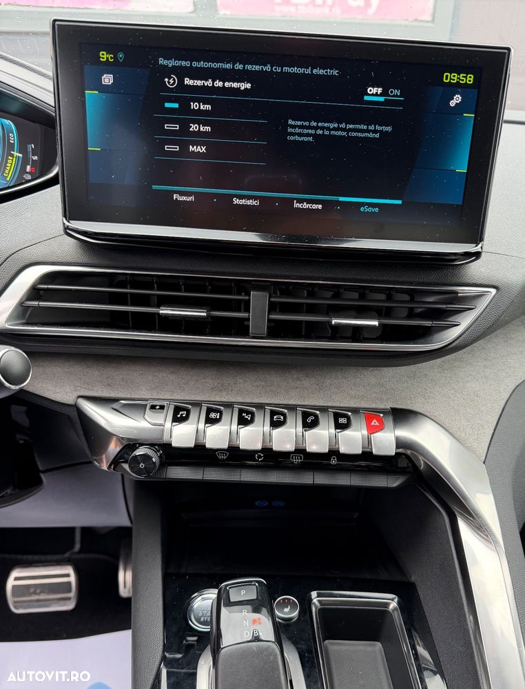 Peugeot 3008 Hybrid 225 e-EAT8 GT Pack - 26