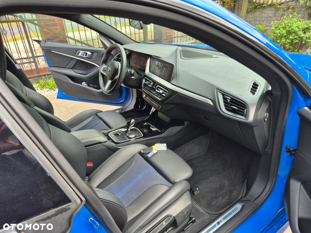 BMW Seria 2 220i M Sport - 24