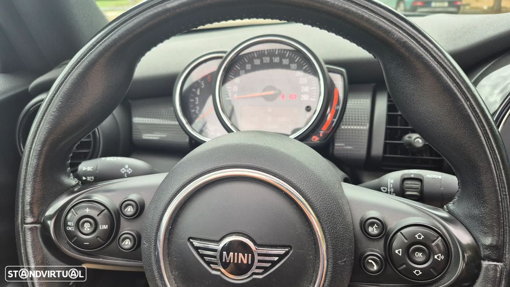 MINI Cabrio Cooper D - 8