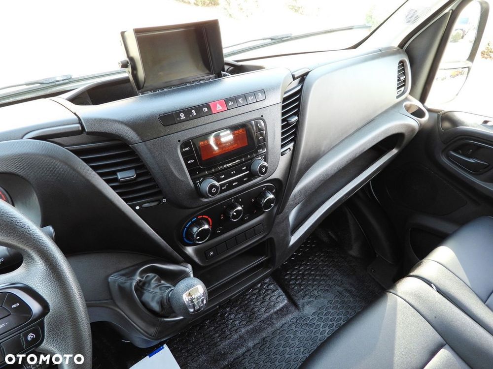 Iveco DAILY 35C14 WYWROTKA TEMPOMAT BLIŹNIACZE KOŁA KLIMATYZACJA  140KM - 31