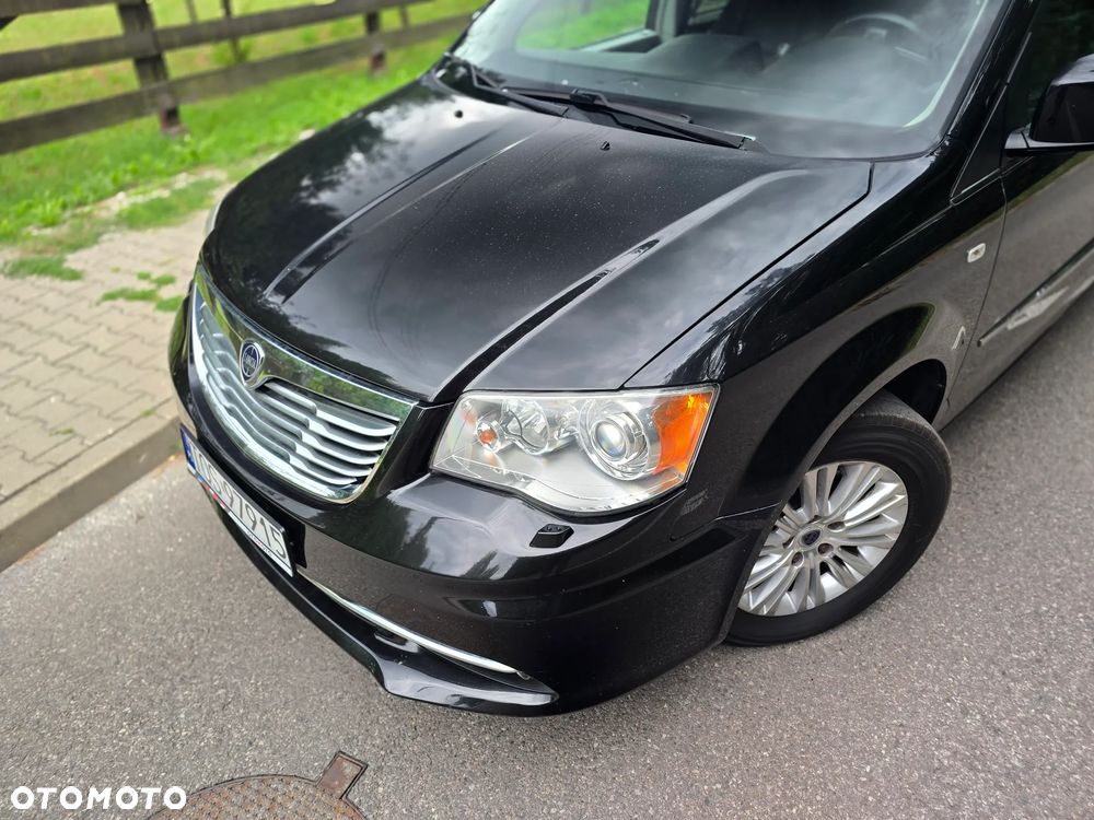 Lancia Voyager 2.8 CRD16v Gold - 36