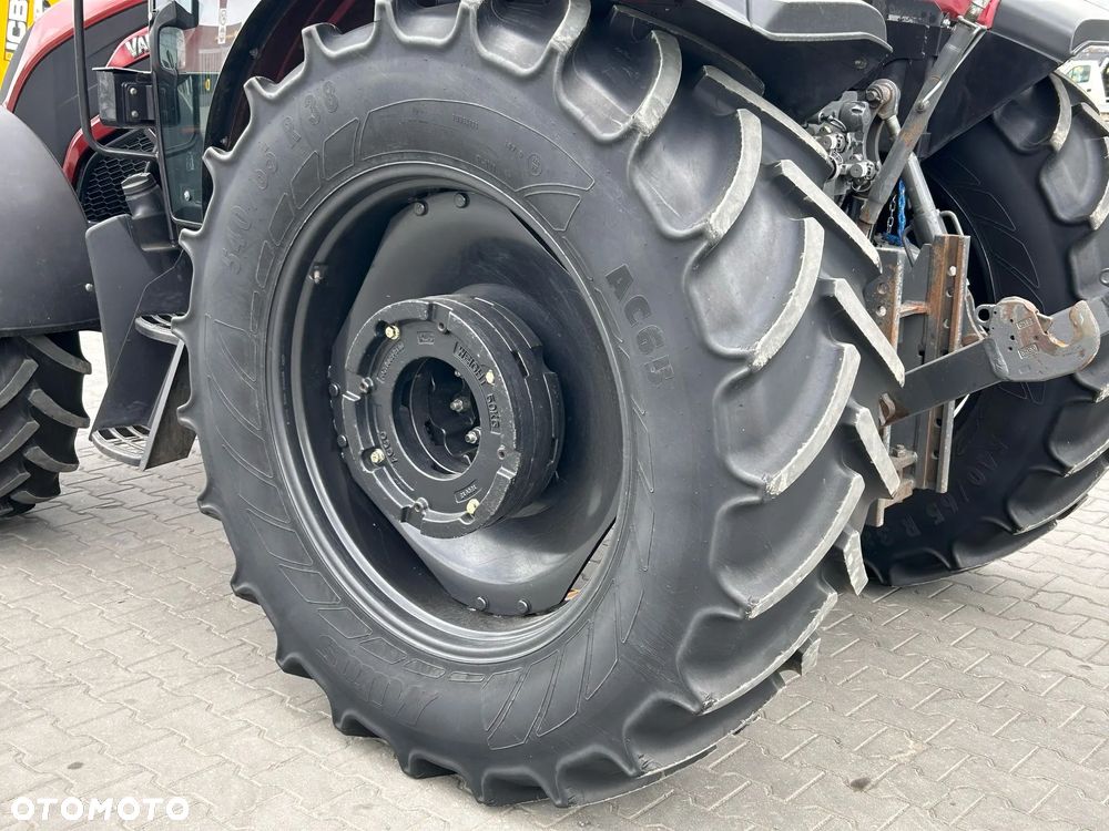 Valtra A 104 - 8