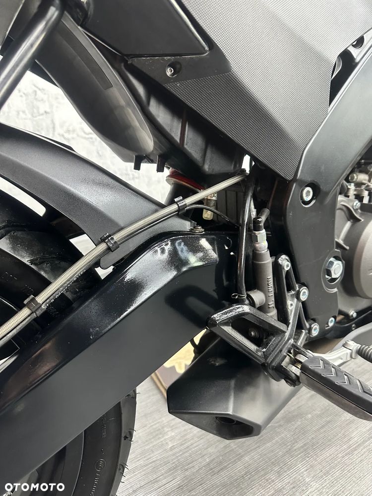 Aprilia Tuono - 24