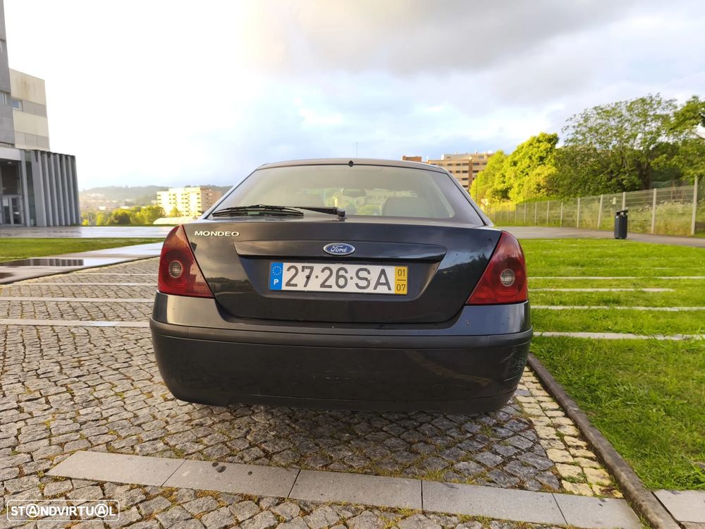 Ford Mondeo 2.0 TDCi Ghia - 3
