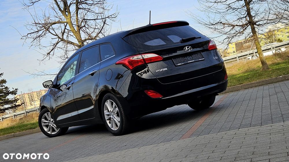 Hyundai i30 1.6 CRDi Automatik Trend - 15