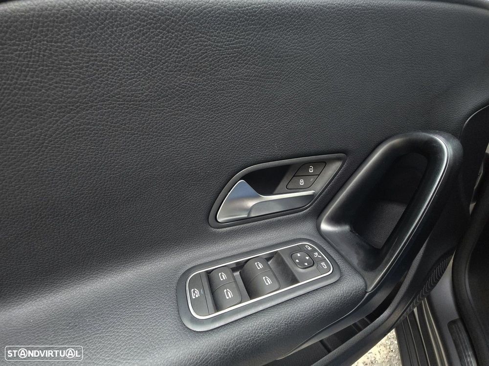 Mercedes-Benz A 180 d AMG Line Aut. - 40