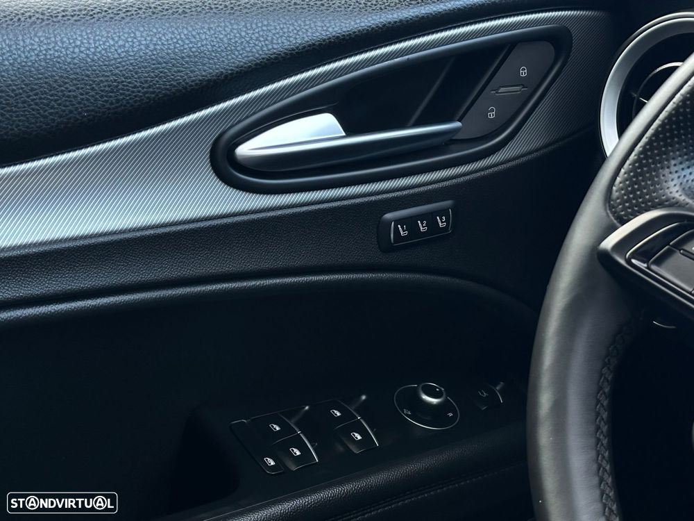 Alfa Romeo Stelvio 2.2 D Sprint AT8 - 28