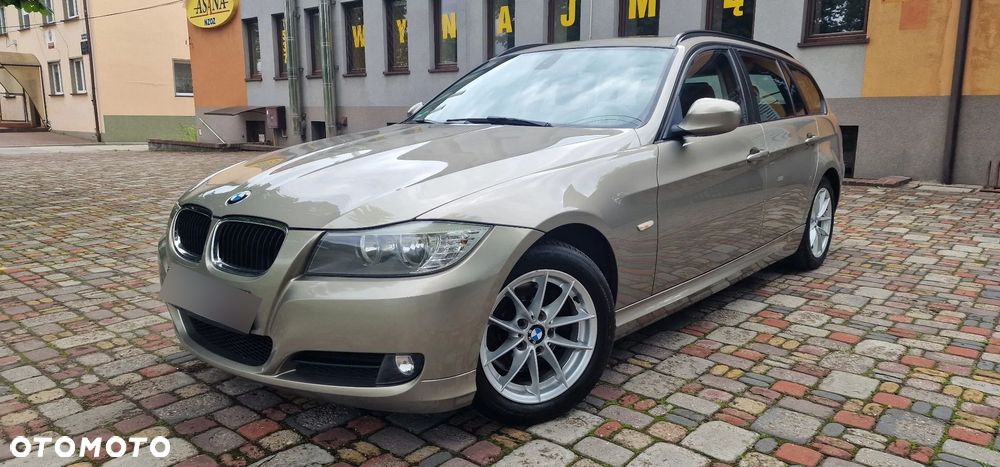 BMW Seria 3 320d DPF Edition Sport - 26