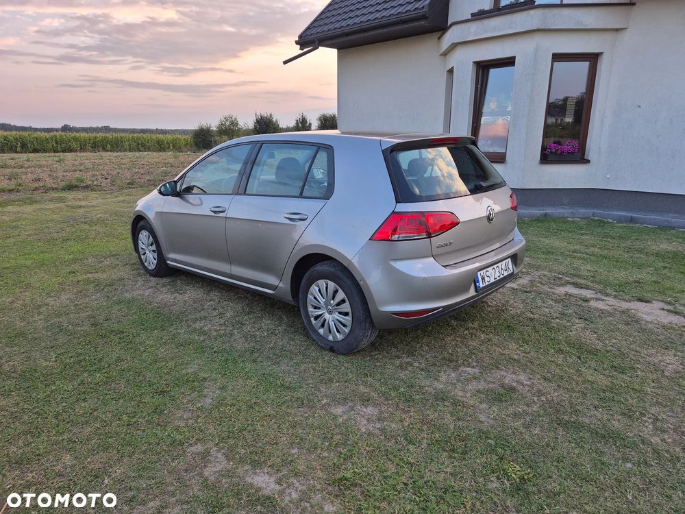 Volkswagen Golf 1.2 TSI BMT Trendline Perfectline - 4