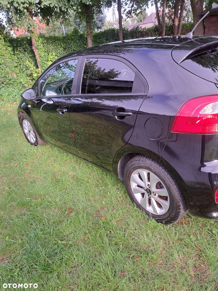 Kia Rio 1.2 M - 9