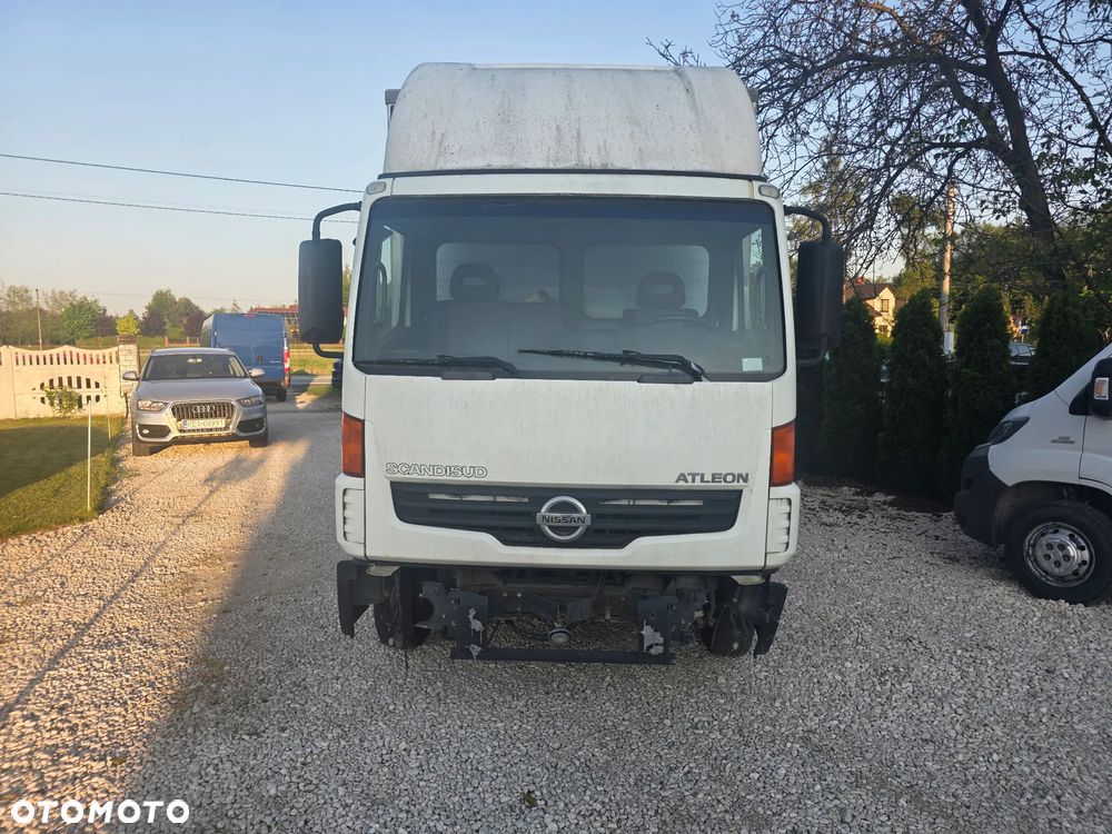 Nissan ATLEON - 2