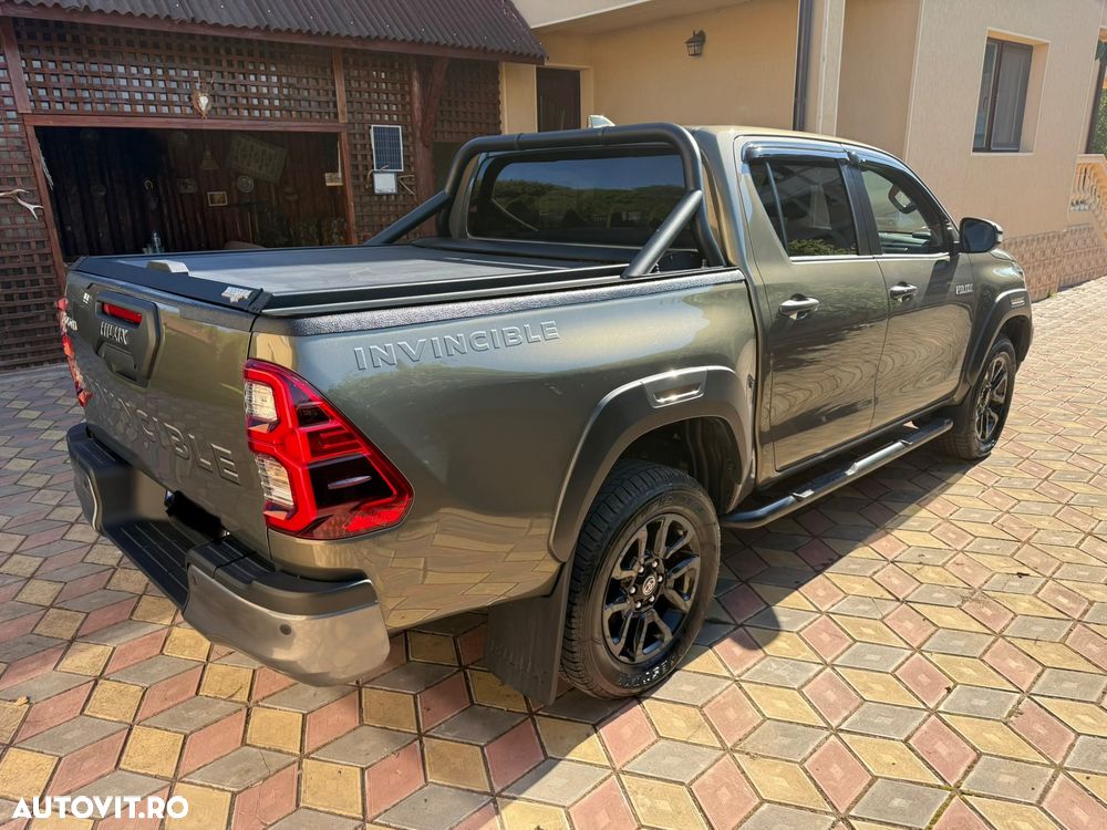 Toyota Hilux 2.8D 204CP 4x4 Double Cab AT Invincible Color Edition - 12