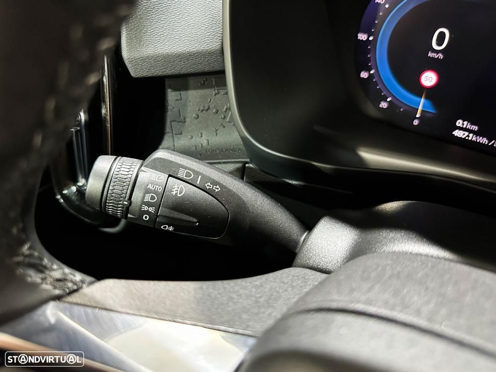 Volvo C40 Recharge 82 kWh Twin Motor Plus - 44