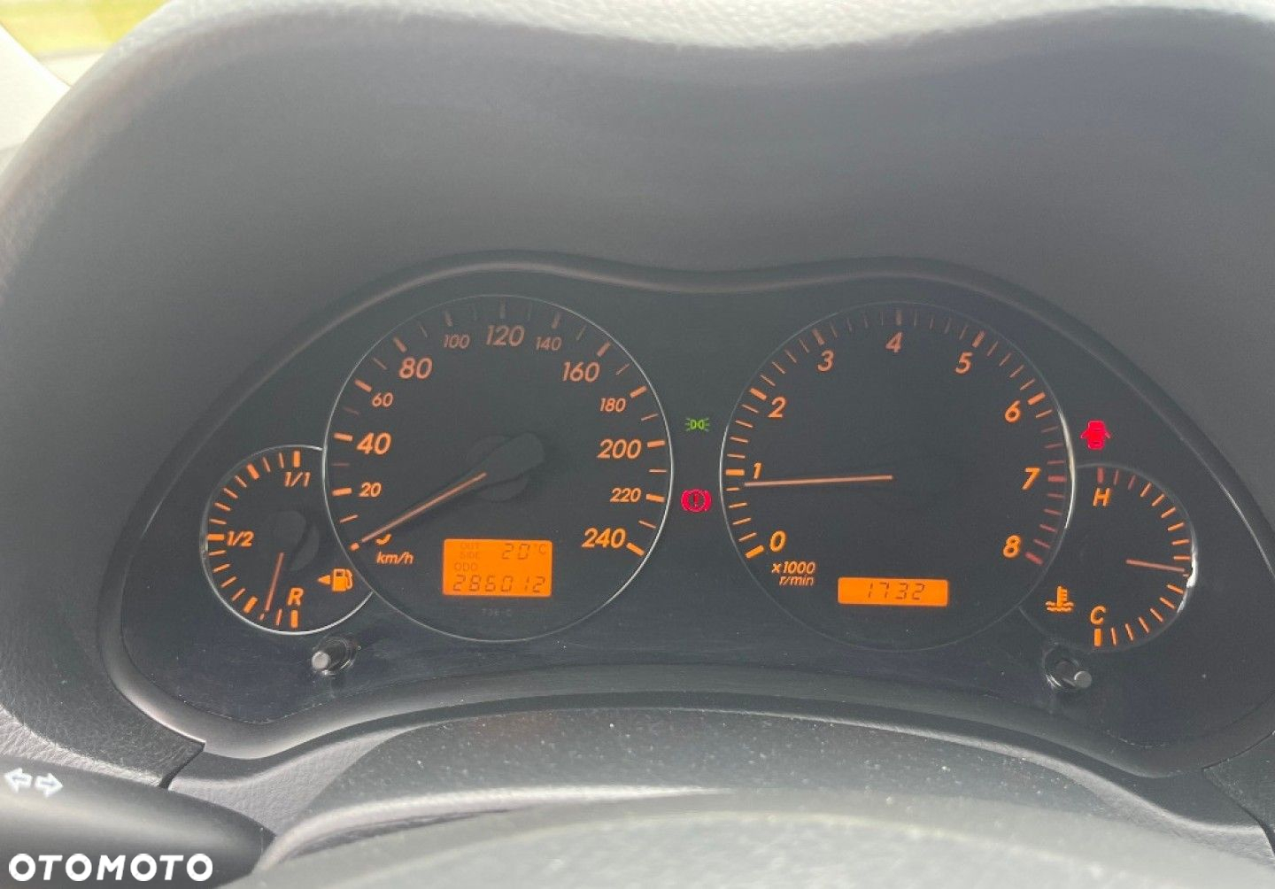 Toyota Avensis - 22