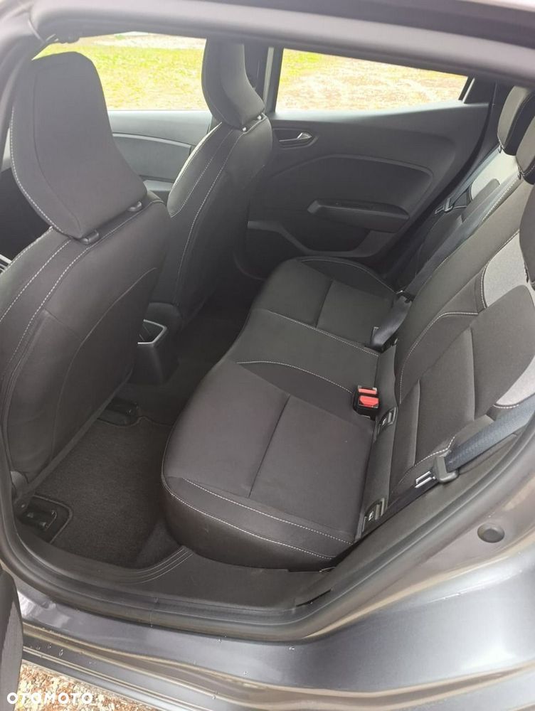 Renault Clio - 18