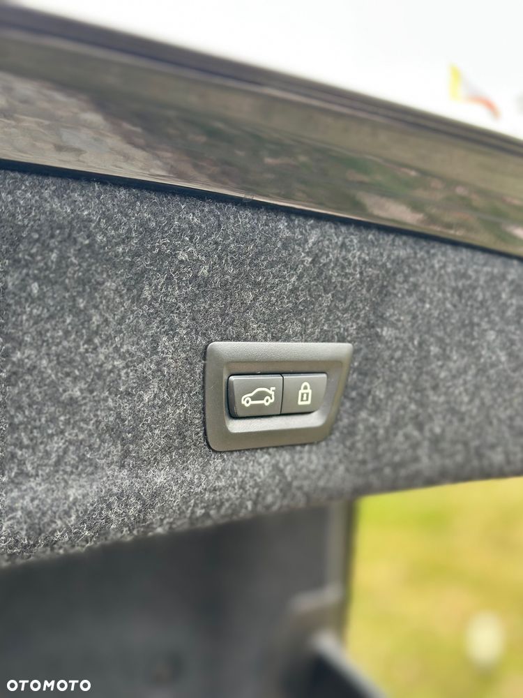 BMW Seria 3 320d xDrive M Sport Shadow sport - 18