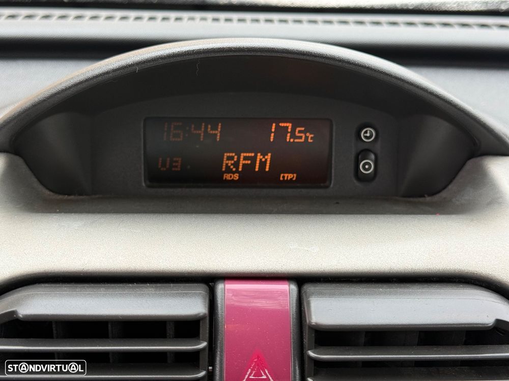 Opel Corsa 1.2 16V Confort - 21